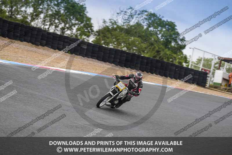 enduro digital images;event digital images;eventdigitalimages;mallory park;mallory park photographs;mallory park trackday;mallory park trackday photographs;no limits trackdays;peter wileman photography;racing digital images;trackday digital images;trackday photos